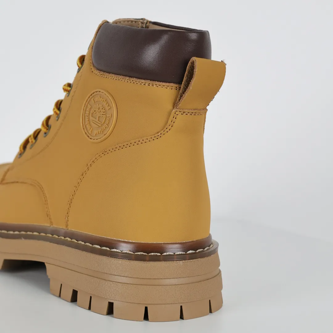 Copywriting price 💰620 Core recommendation Good price Timberland Timberland outdoor high-top casual rhubarb boots series #Guangdong Dachang quality Original box original packaging Fashion trend matching The fabric is made of Italian top-grade frosted fine-grained cowhide with anti-odor and anti-corrosion genuine leather latex insoles. The outsole and hardware are all made from OEM raw materials. The same as the original Goodyear never-open glue process. Good products do not kill pigs. Exclusive launch on the entire network. The quality is unquestionable. The full set of official website unified packaging Give you a perfect wearing experience. High-quality and durable. A must-have for stylish men. Specially designed to treat those who are not handsome. High-quality and first-class foot feel. Specially designed for cold protection and outdoor use this winter. Casual matching for daily use. Size: 38 39 40 41 42 43 44 (leather shoe size)